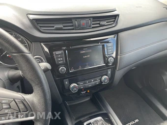 2020 Nissan Rogue SV - miniatura 11