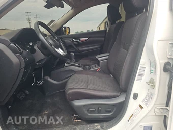 2020 Nissan Rogue SV – miniatura 7