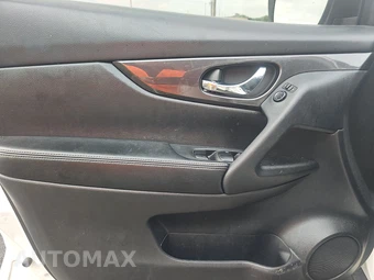 2020 Nissan Rogue SV – miniatura 9