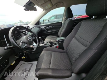2020 Nissan Rogue SV – miniatura 7