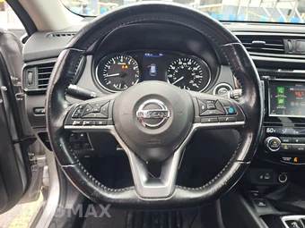 2020 Nissan Rogue SV – miniatura 10