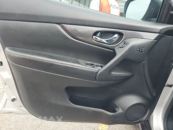2020 Nissan Rogue SV – miniatura 9