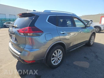 2020 Nissan Rogue SV – miniatura 4