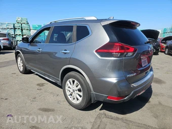 2020 Nissan Rogue SV – miniatura 6