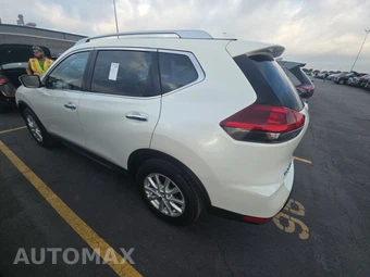 2020 Nissan Rogue SV – miniatura 6