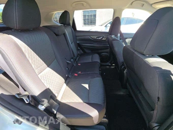 2020 Nissan Rogue SV – miniatura 13