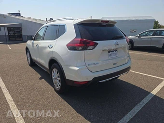 2020 Nissan Rogue SV - miniatura 2