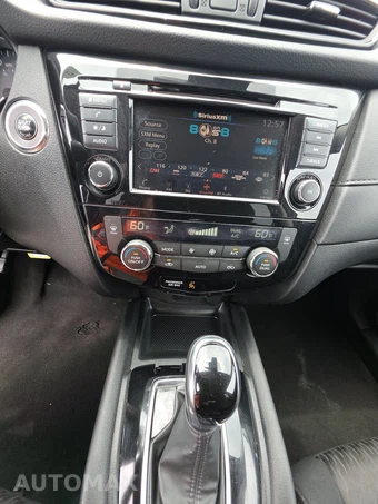 2020 Nissan Rogue SV - miniatura 11