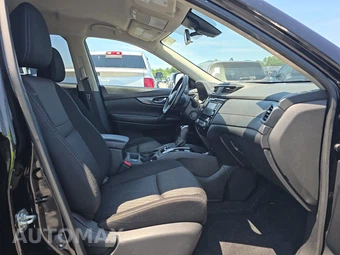 2020 Nissan Rogue SV – miniatura 8
