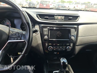 2020 Nissan Rogue SV – miniatura 11