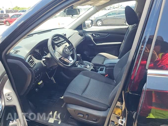 2020 Nissan Rogue SV – miniatura 7