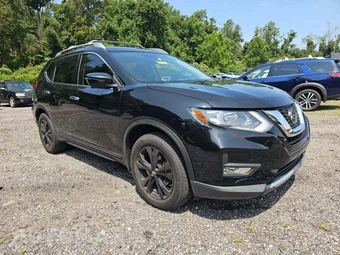 2020 Nissan Rogue SV - miniatura 4