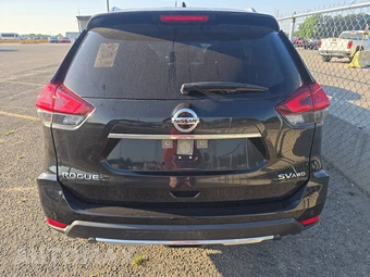 2020 Nissan Rogue SV – miniatura 5