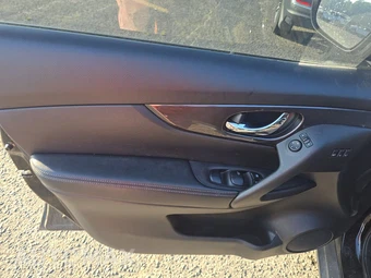 2020 Nissan Rogue SV – miniatura 9