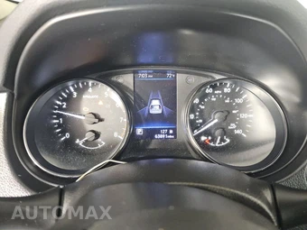 2020 Nissan Rogue SV – miniatura 12