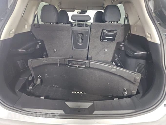 2020 Nissan Rogue SV – miniatura 16