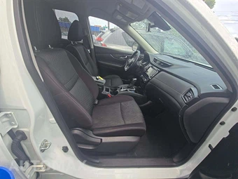 2020 Nissan Rogue SV – miniatura 18