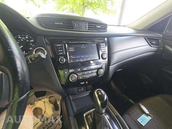 2020 Nissan Rogue SV – miniatura 10