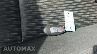 2020 Nissan Rogue SV - miniatura 20