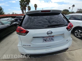 2020 Nissan Rogue SV - miniatura 5