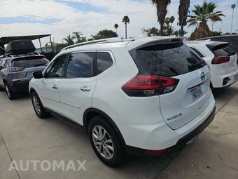 2020 Nissan Rogue SV - miniatura 6
