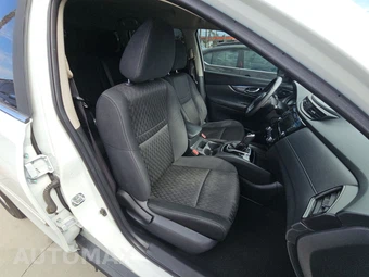 2020 Nissan Rogue SV - miniatura 8