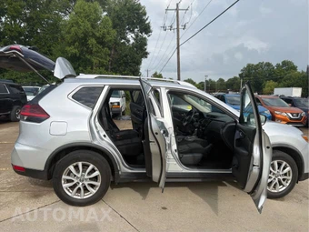 2020 Nissan Rogue SV - miniatura 11
