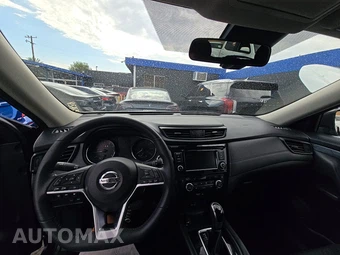 2020 Nissan Rogue SV – miniatura 11
