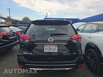 2020 Nissan Rogue SV – miniatura 5