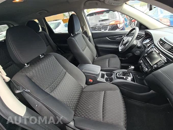 2020 Nissan Rogue SV – miniatura 8