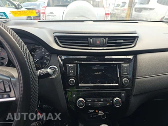2020 Nissan Rogue SV – miniatura 11