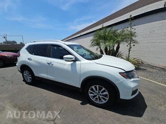 2020 Nissan Rogue SV – miniatura 3