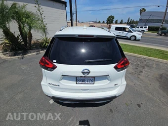 2020 Nissan Rogue SV – miniatura 5