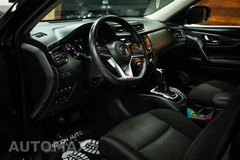 2020 Nissan Rogue SV - miniatura 9
