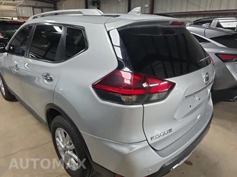 2020 Nissan Rogue SV – miniatura 6