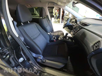2020 Nissan Rogue SV – miniatura 18