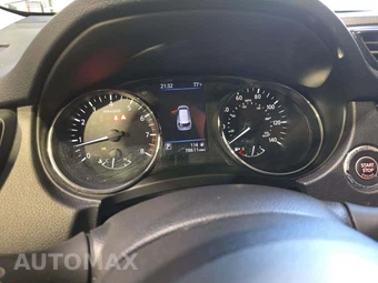 2020 Nissan Rogue SV – miniatura 9