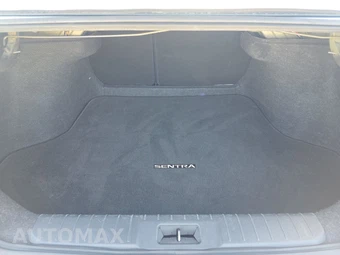 2020 Nissan Sentra S – miniatura 16