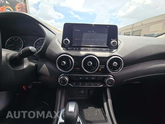 2020 Nissan Sentra S – miniatura 10