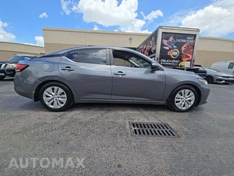 2020 Nissan Sentra S – miniatura 4