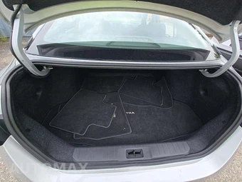 2020 Nissan Sentra S – miniatura 14