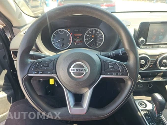 2020 Nissan Sentra S – miniatura 10