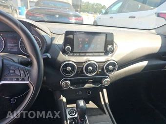 2020 Nissan Sentra S – miniatura 11