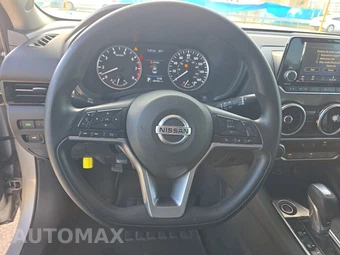 2020 Nissan Sentra S - miniatura 10