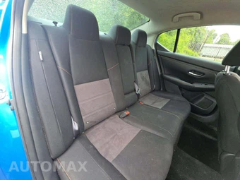 2020 Nissan Sentra SR – miniatura 13
