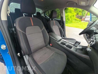 2020 Nissan Sentra SR – miniatura 15