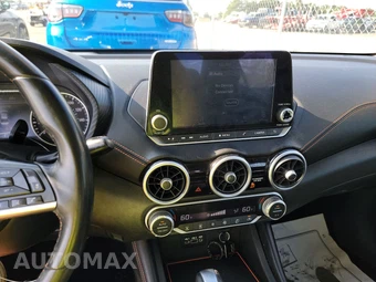 2020 Nissan Sentra SR – miniatura 11