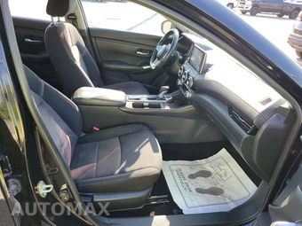 2020 Nissan Sentra SR – miniatura 8