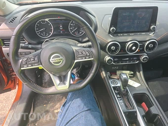 2020 Nissan Sentra SR – miniatura 11
