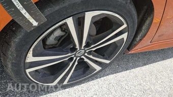 2020 Nissan Sentra SR – miniatura 30